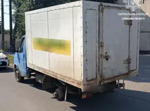 Жінка в Сумах травмувалася, бо в неї поцілило колесо від вантажівки