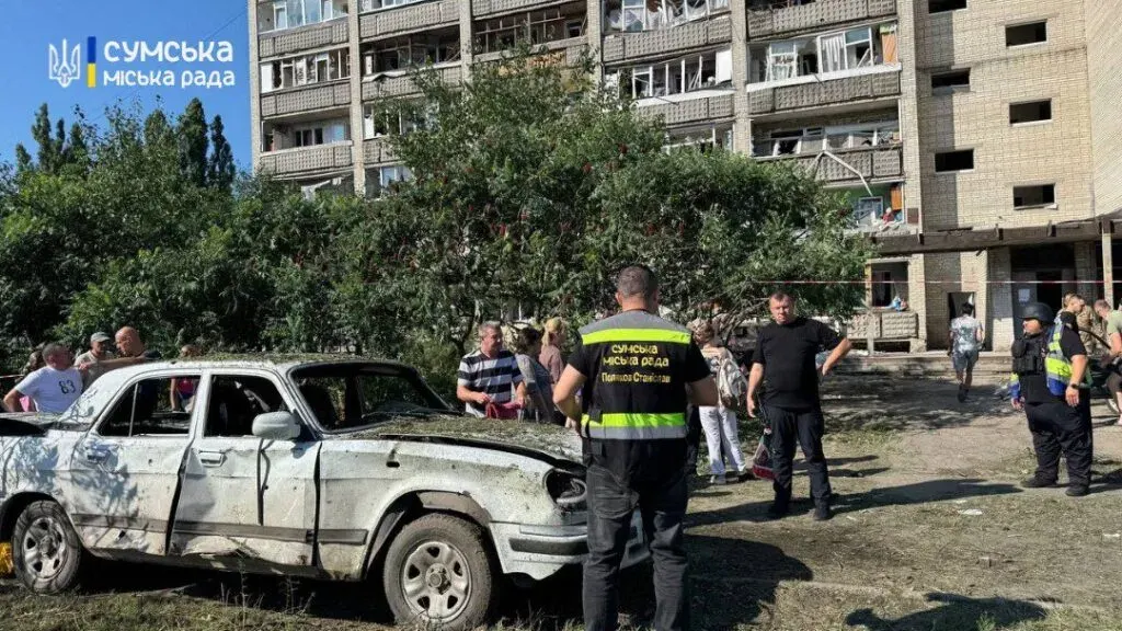 У Сумах ліквідовують наслідки ворожого удару 21 липня