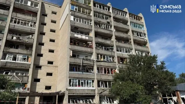 У Сумах ліквідовують наслідки ворожого удару 21 липня