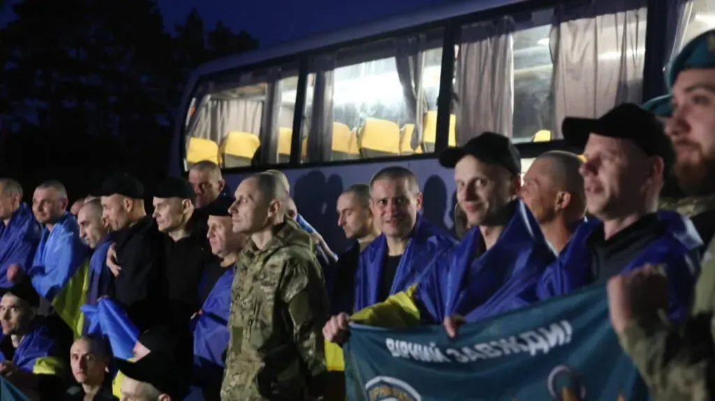 Прикордонник Володимир Лютенко з Сумщини повернувся після понад двох років полону