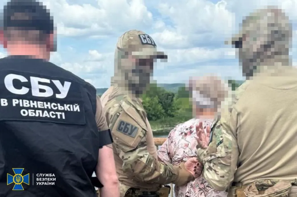 На Сумщині СБУ затримала ексмедсестру, яка шпигувала для російського ГРУ