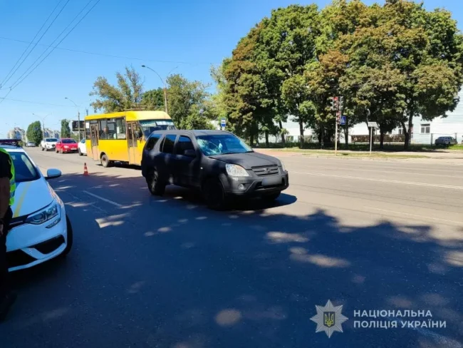 В Сумах трапилася смертельна ДТП: людину збили на "зебрі"