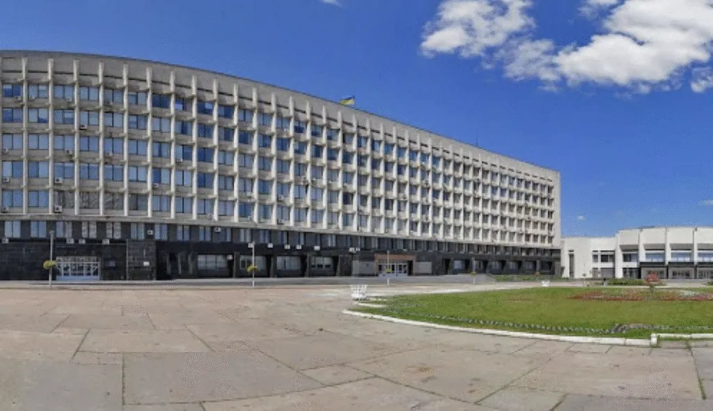 У Сумах оновили структуру міської ради та прийняли відставку депутатки