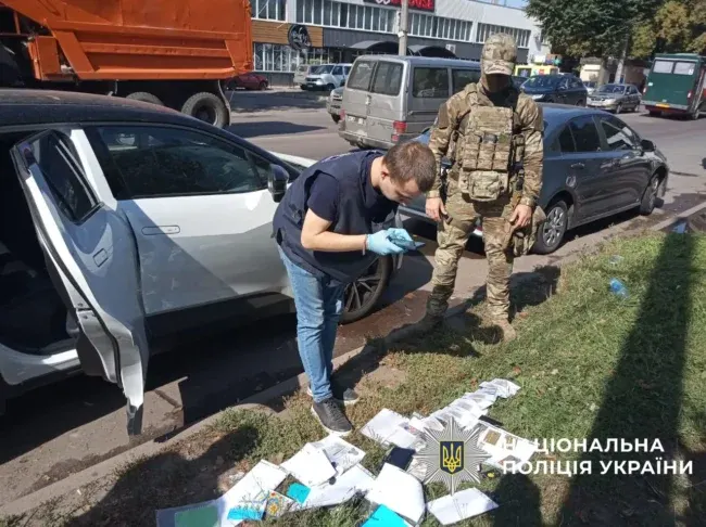 У Сумах викрили чоловіка, який продавав фейкові довідки для ухилення від армії