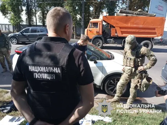 У Сумах викрили чоловіка, який продавав фейкові довідки для ухилення від армії