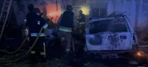 Нічні вибухи в Сумах: дрони влучили в підприємство і заклад освіти, поранено охоронця