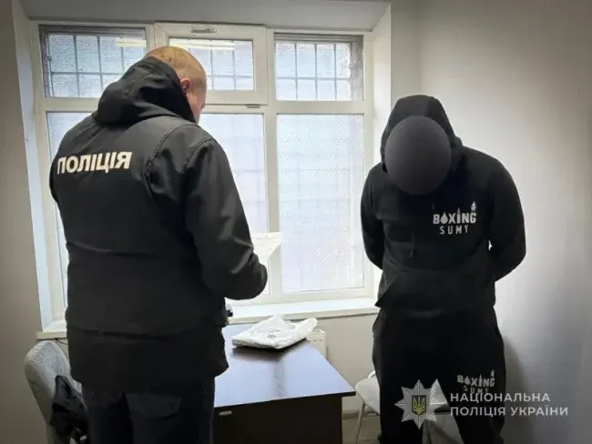 У Сумах тренер-боксер втягнув підлітків у брудні справи