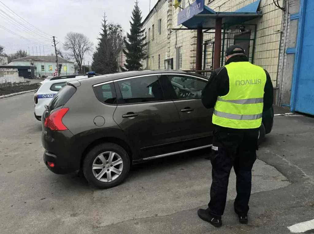 Поліція Сумщини розшукала водія, який скоїв наїзд на жінку у Кролевці