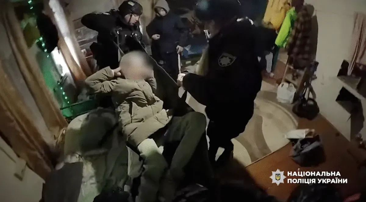 З прикордоння Сумщини поліцейські евакуювали хвору жінку та пенсіонерку