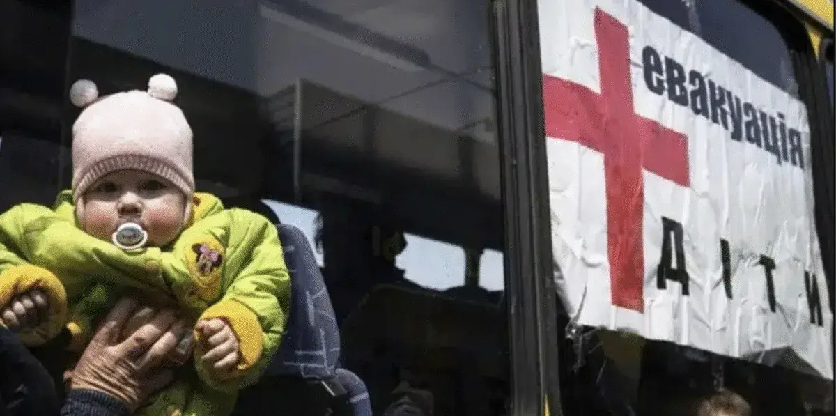 На Сумщині тепер дітей примусово евакуюватимуть навіть без згоди батьків: що відомо