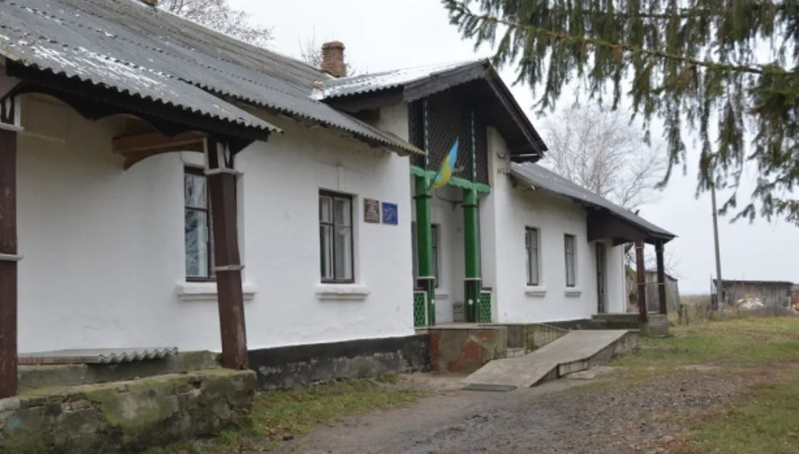 На Сумщині офіційно закрили 28 навчальних закладів різних типів