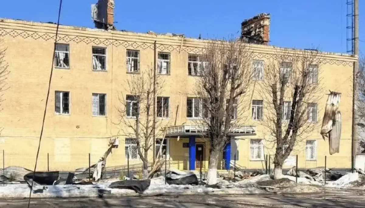 Ворог атакував відділення поліції у Шостці: що відомо про наслідки станом на ранок 