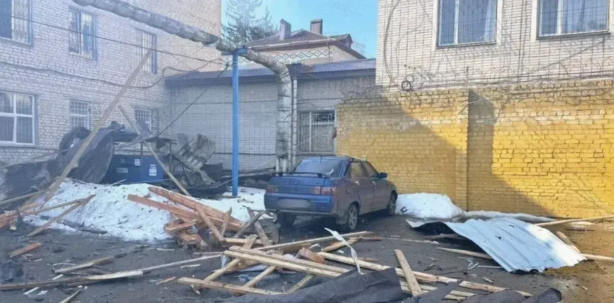 Ворог атакував відділення поліції у Шостці: що відомо про наслідки станом на ранок
