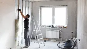 Безкоштовний ремонт осель для переселенців на Сумщині: кому доступна допомога та що оновлюють