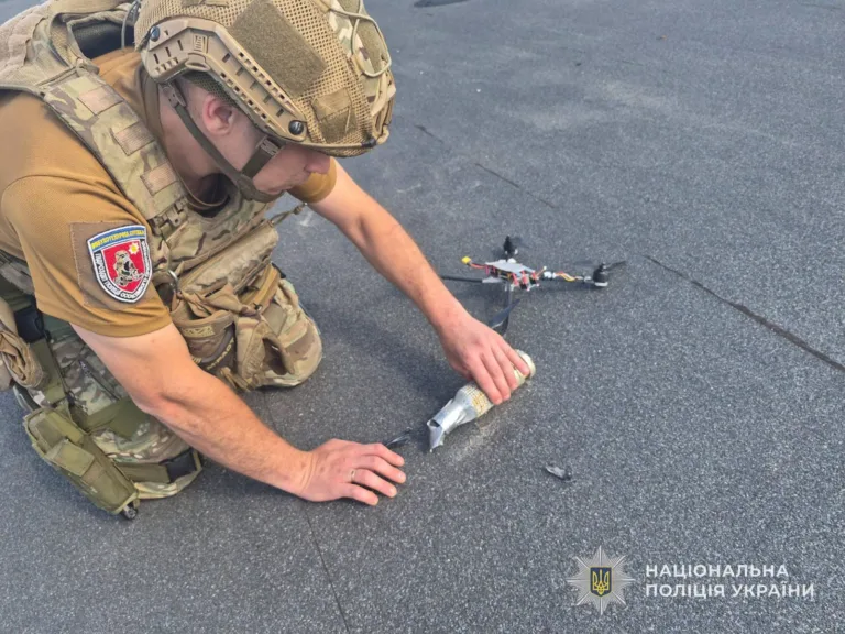 На даху будинку в Сумах вибухотехніки знешкодили FPV-дрон