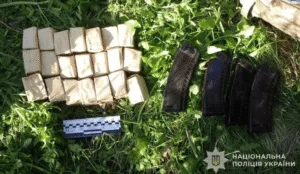 На Сумщині за лічені години затримали 20-річного підозрюваного у викраденні зброї з авто військового