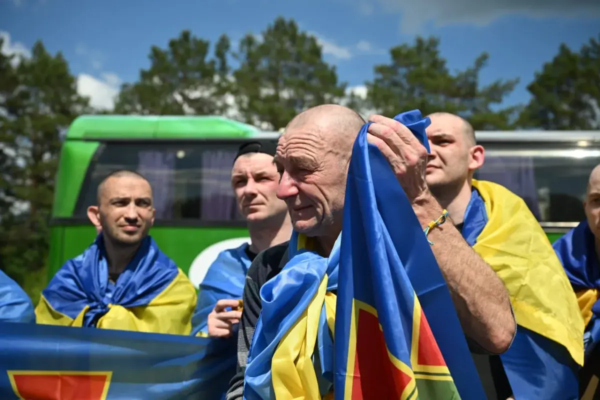 Чотирьох жителів Сумщини звільнили з російського полону під час масштабного обміну