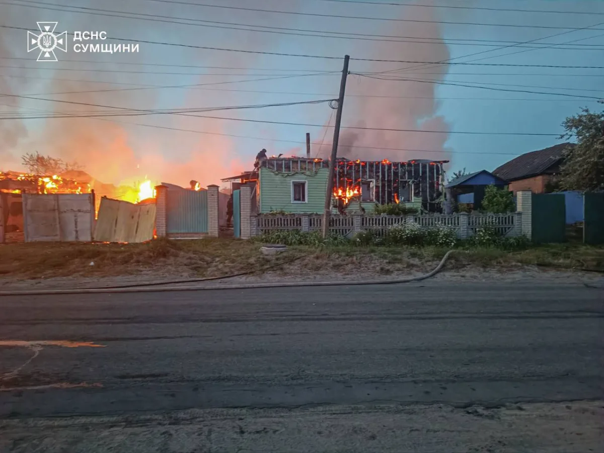 Удар дрона на Сумщині забрав життя трьох людей, серед загиблих - підліток