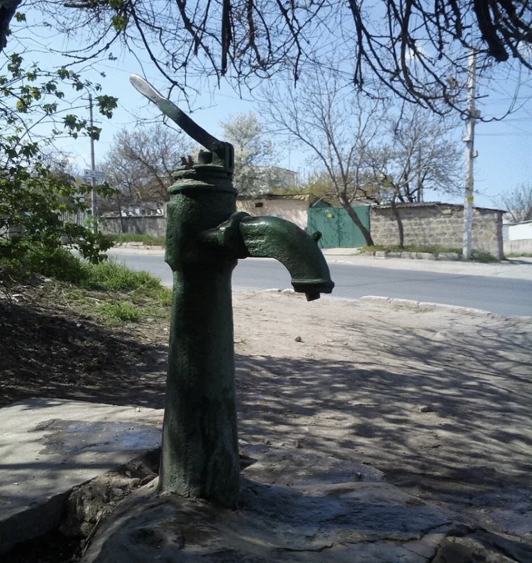 В Сумах готуються до блекаутів: в місті встановлять колонки для води, як в часи СРСР