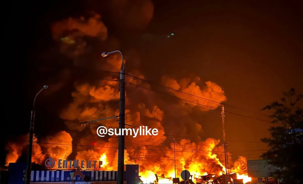 Ворог щойно повністю зруйнував Епіцентр у Сумах: що відомо