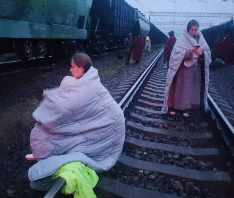 Як діяти під час повітряної тривоги на залізниці: правила безпеки для Сум