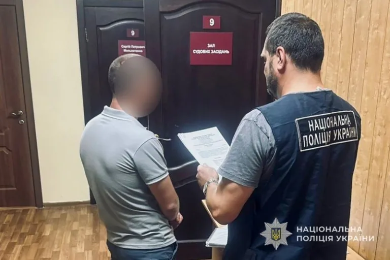 На Сумщині завершили розслідування щодо чоловіка, який продав кулемет та боєприпаси