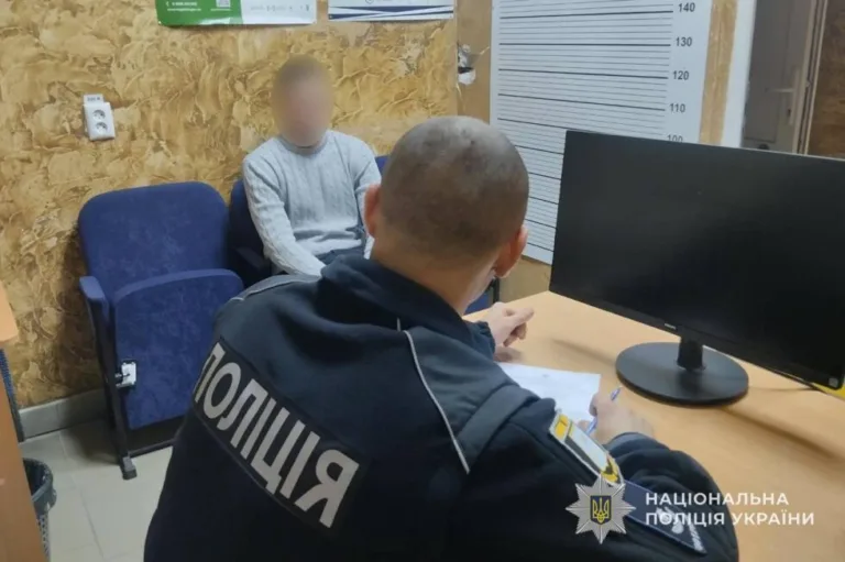 На Сумщині судитимуть чоловіка, який видавав себе за поліцейського та пограбував жінку