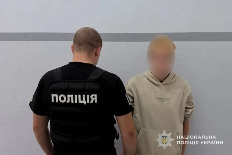 В Сумах викрили жінку, яка ошукала пенсіонерку на пів мільйона гривень
