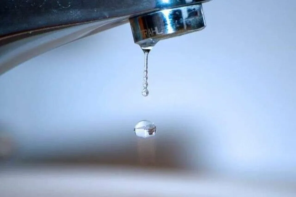 В Сумах відключили воду через порив водомережі