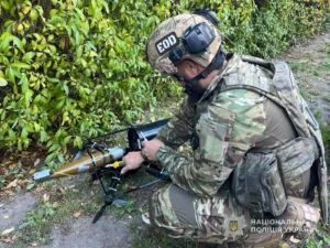 В Сумах поліцейські вибухотехніки врятували людей від нездетонованого дрона