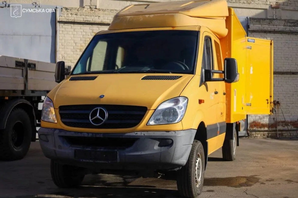 Литва надала Сумщині спецтехніку для відновлення енергетики