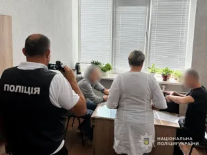 В Києві судитимуть лікаря, який вимагав гроші у військового за лікарняний