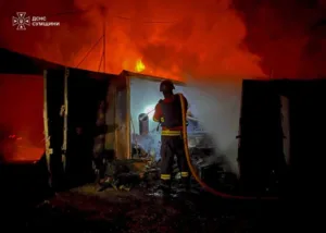 Ворожі дрони атакували гаражний кооператив у Сумах