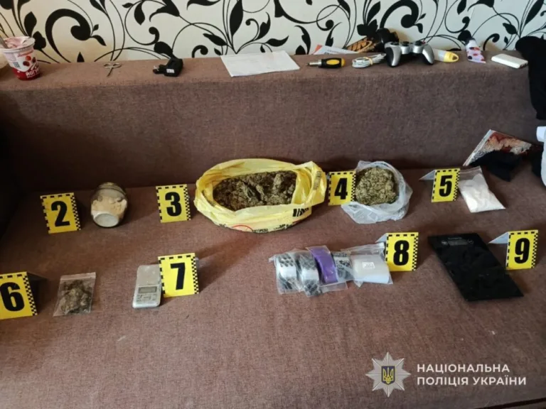 На Сумщині судитимуть підозрюваних у зберіганні понад 1,5 кг наркотиків