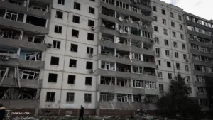 Росіяни вдарили по Сумах: поранено п'ятьох людей